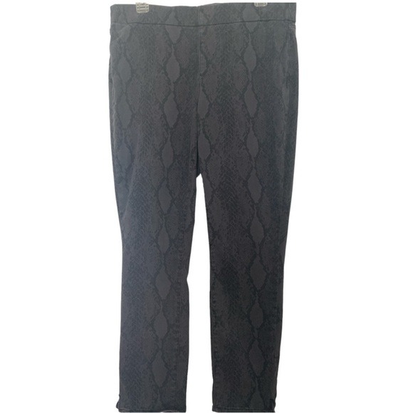NYDJ Pants - NYDJ pants, jeans jeggings, size 10, pull on style, snake print.